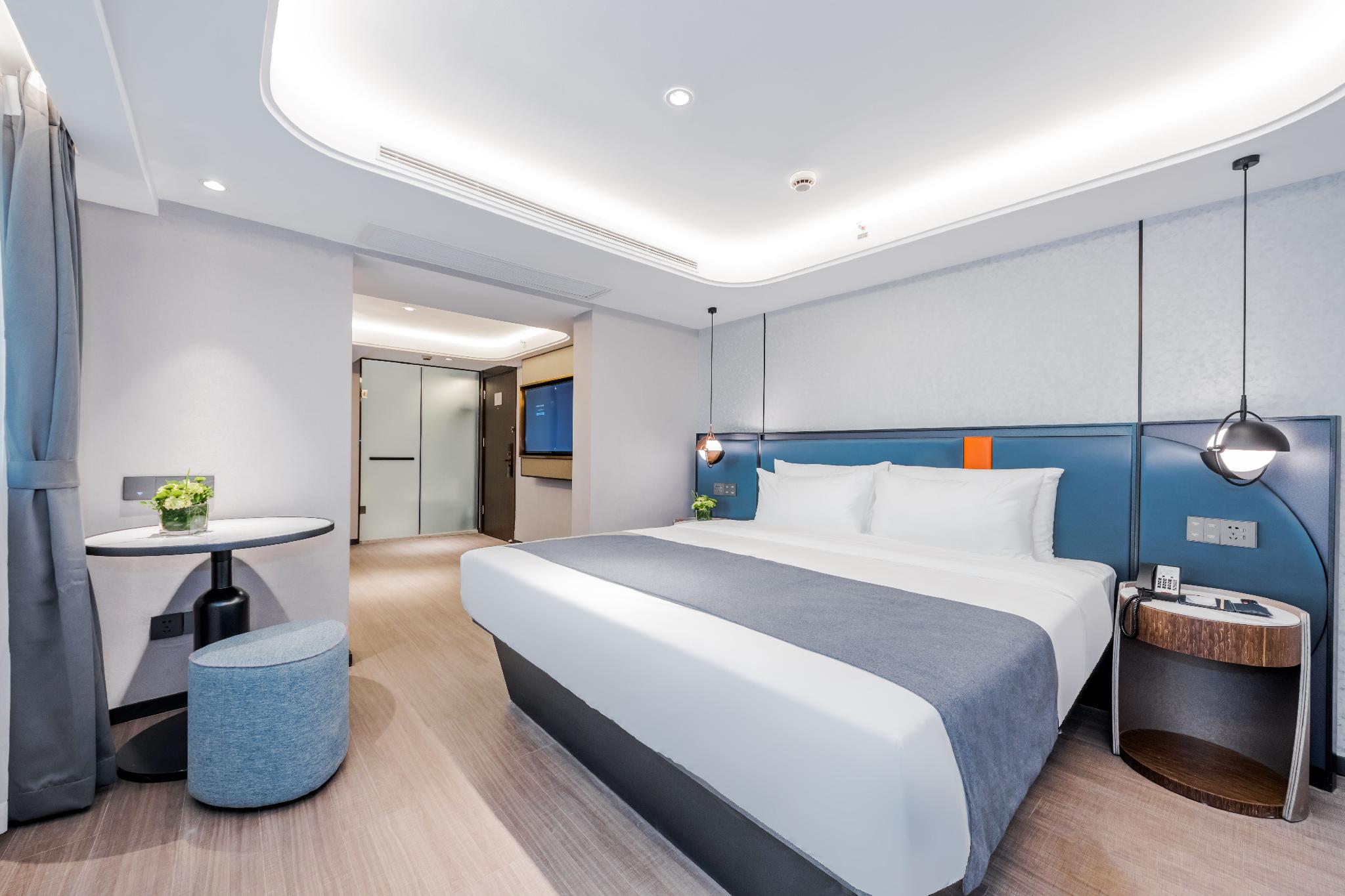Yitel Collection Shanghai Hongqiao Gubei Road Yili Road Metro Station 19/41
