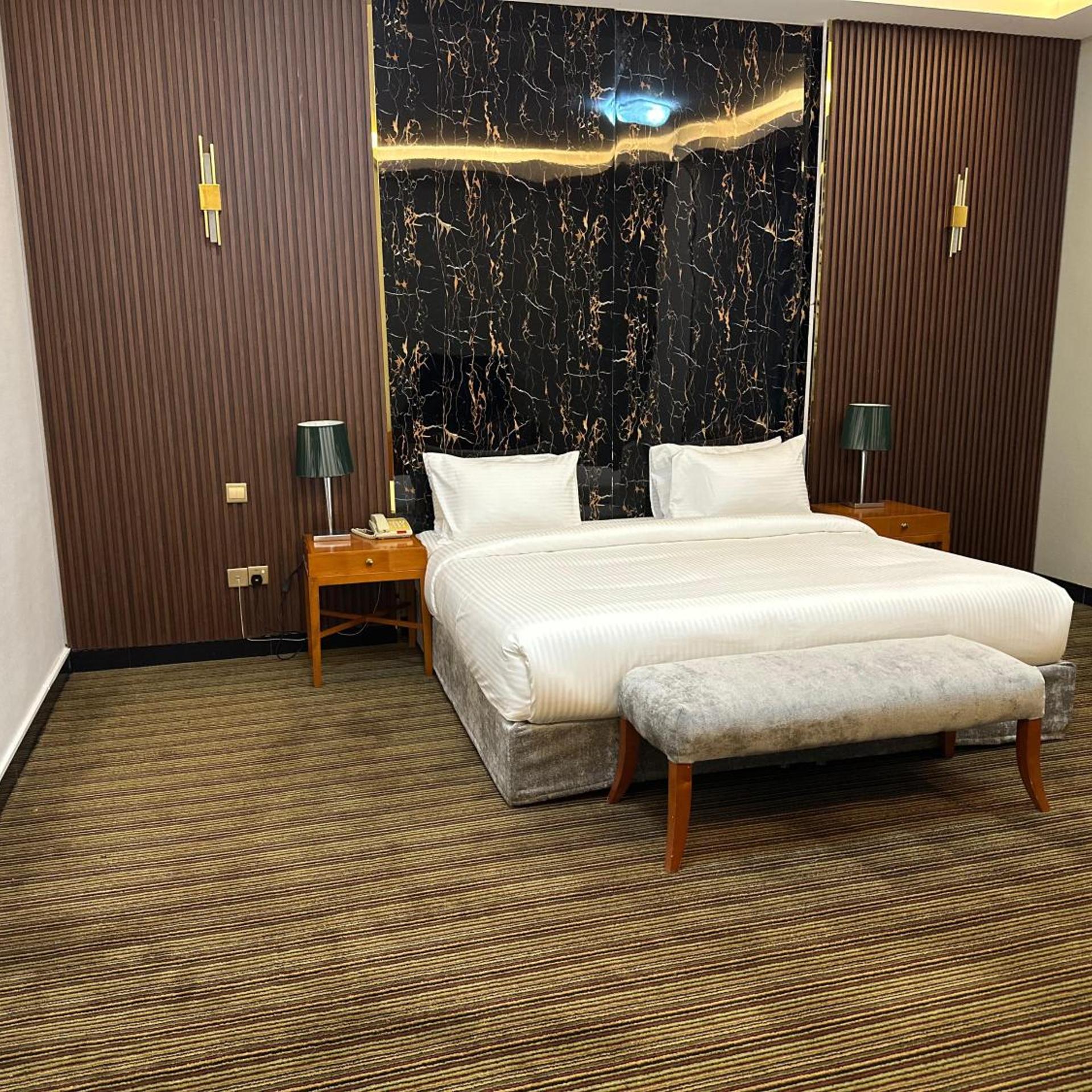 جناح بريميير، Al Massa Plus Hotel 3/7
