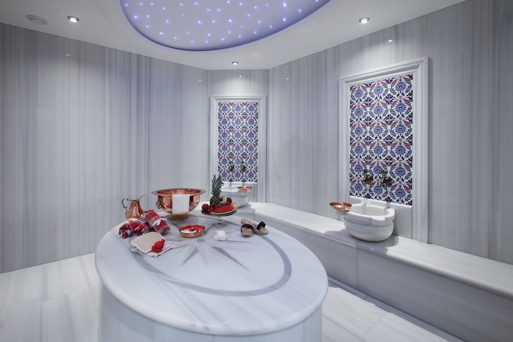 Ferman Hilal Hotel 36/63