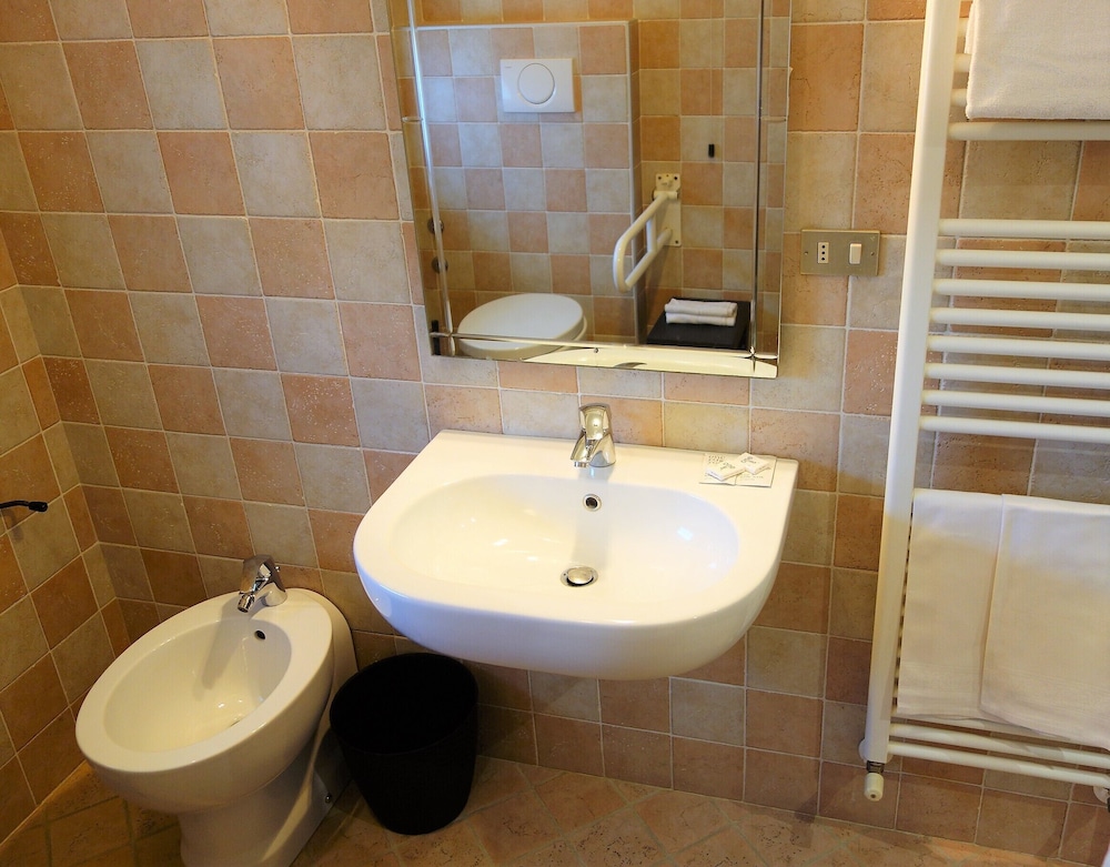 Euromotel Croce Bianca 52/59