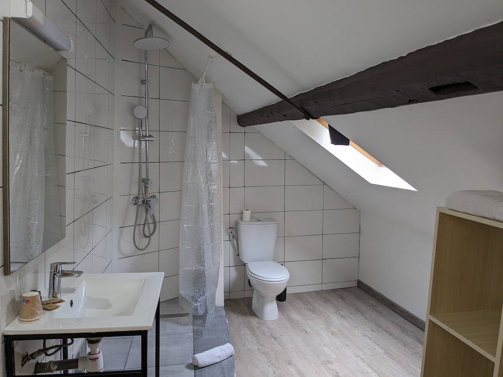 Morand Hotel 48/50
