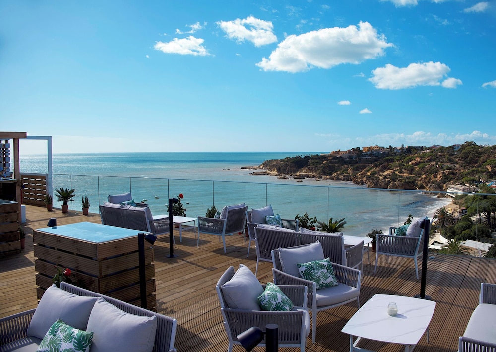 Monicca Collection Suites and Residences 60/74