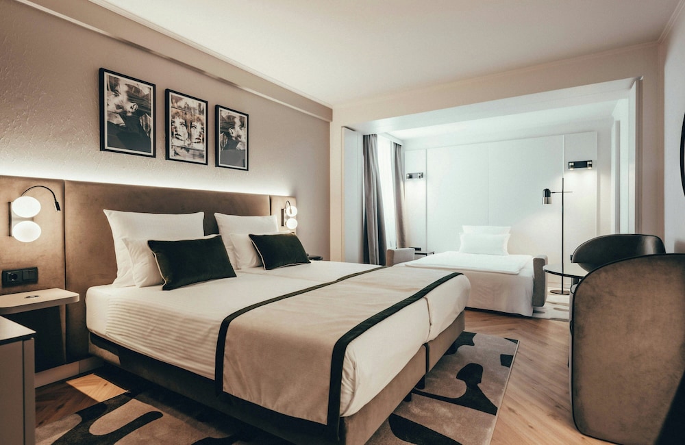 Family, Double Bed