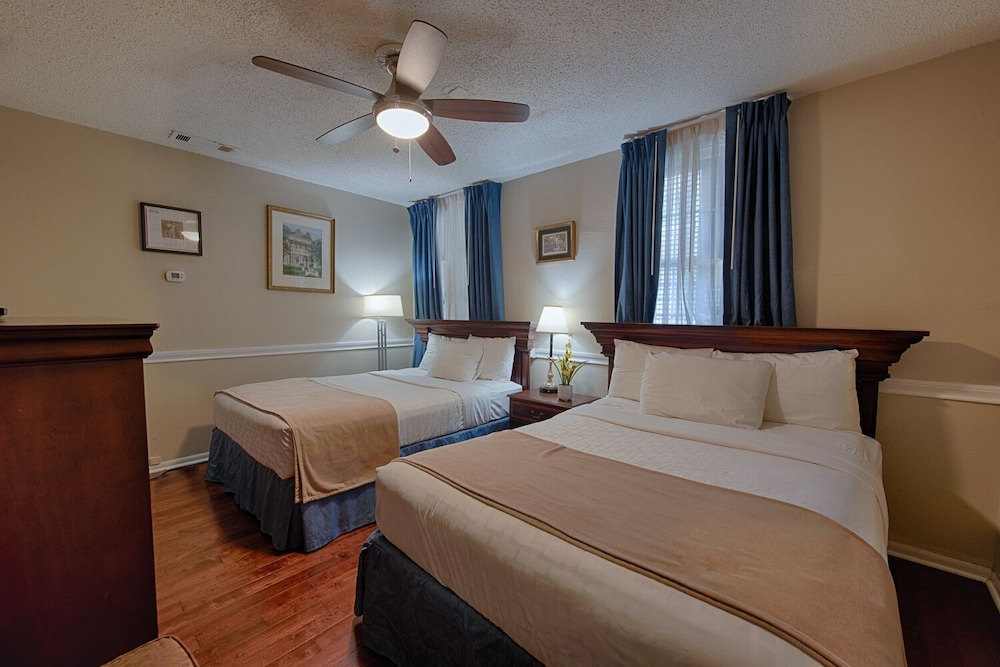 Hotel St Pierre French Quarter 17/78