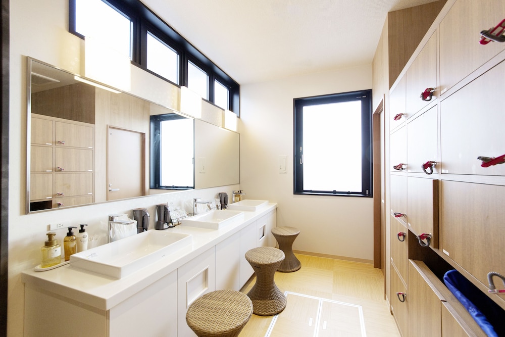 Hotel Hillarys Shinsaibashi 58/66
