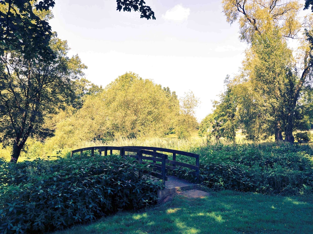 MERCURE YORK FAIRFIELD MANOR HOTEL 68/74