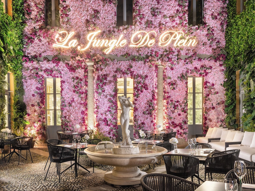 The Plein Hotel, Small Luxury Hotels of the World 32/43