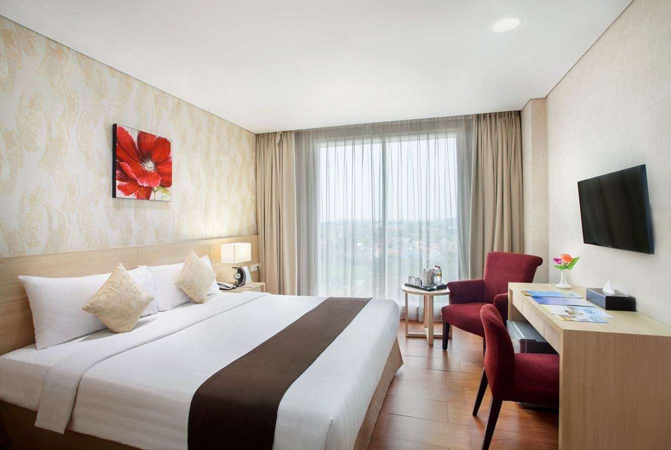 Days Hotel & Suites by Wyndham Jakarta Airport 2/5