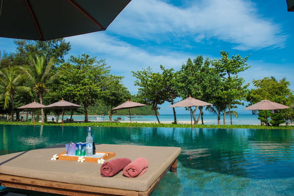 Pp Charlie Beach Resort 36/60