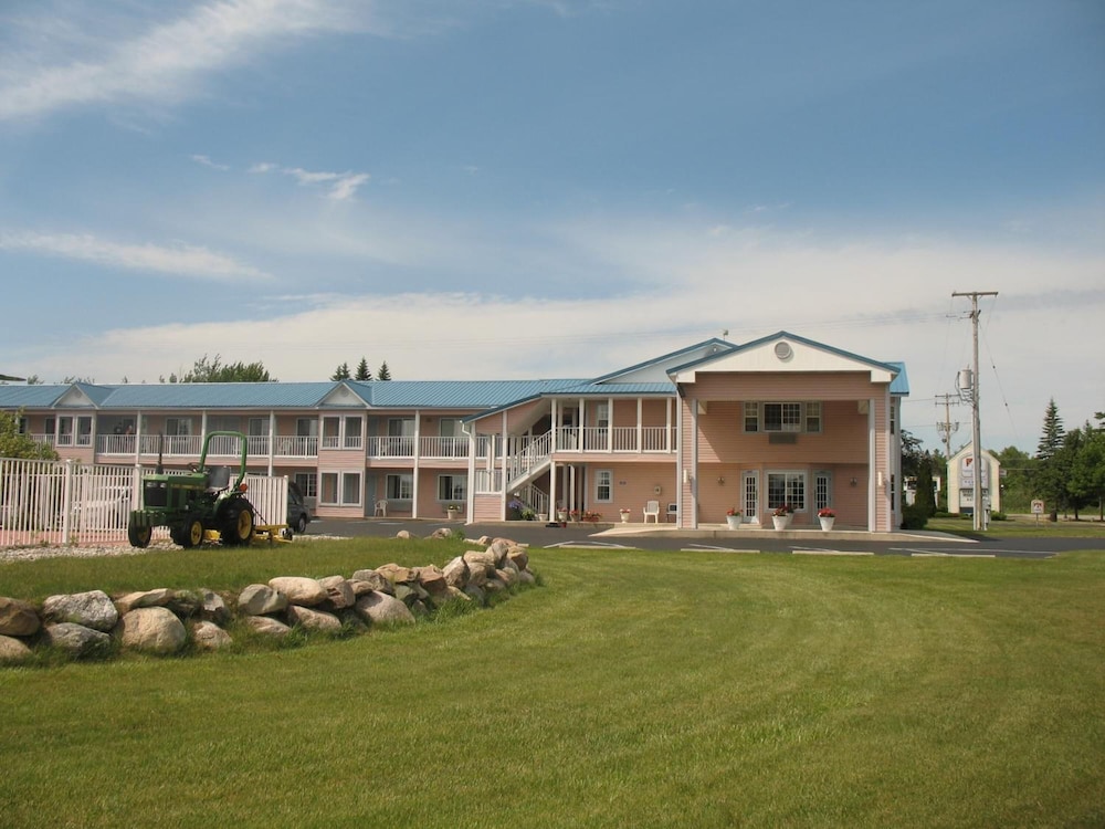 Great Lakes Inn 55/62