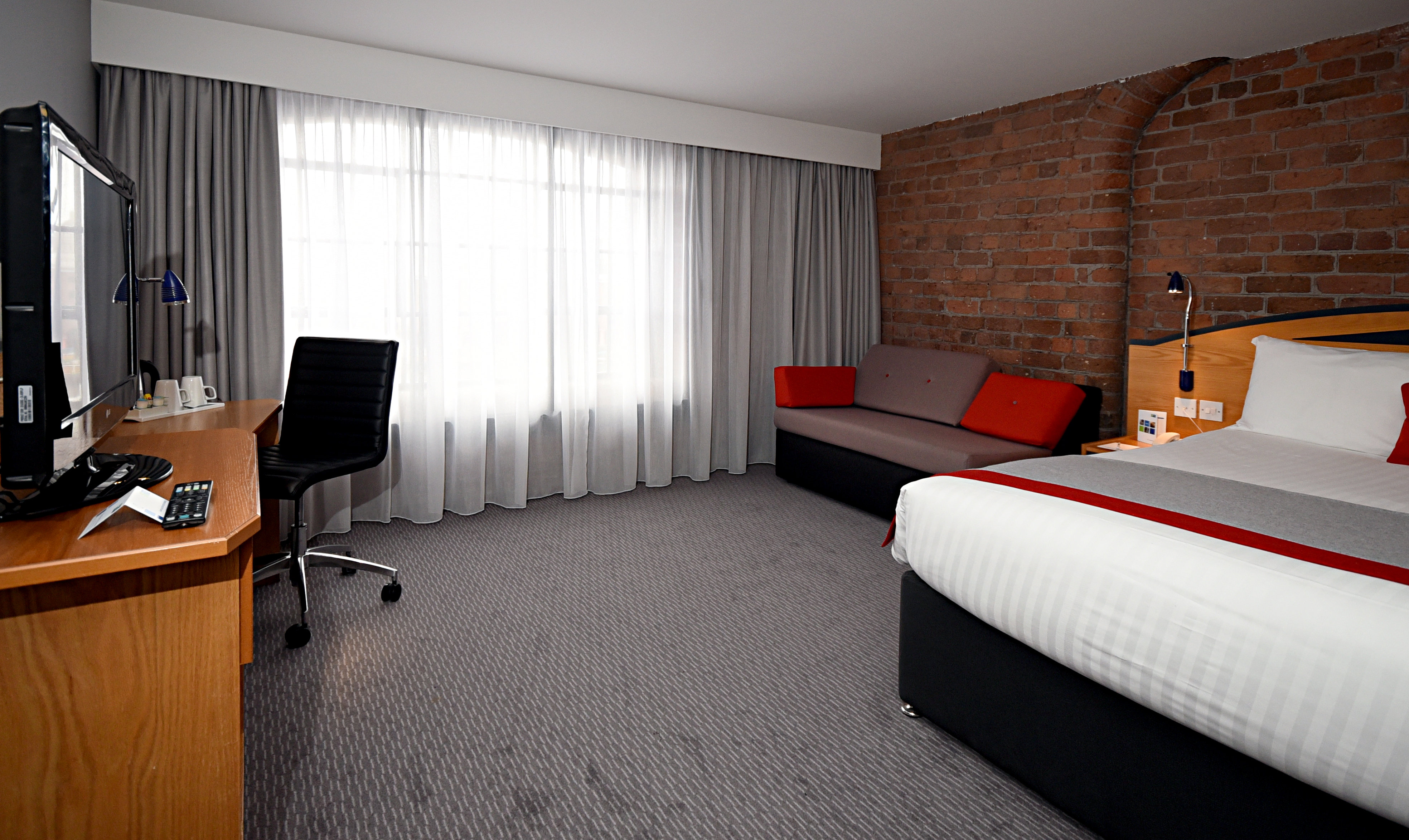 STANDARD, DOUBLE BED, SOFA