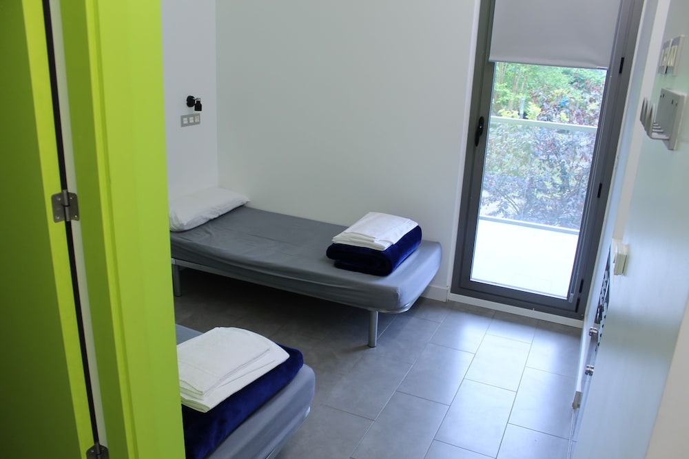 Green Nest Hostel Uba Aterpetxea 40/66
