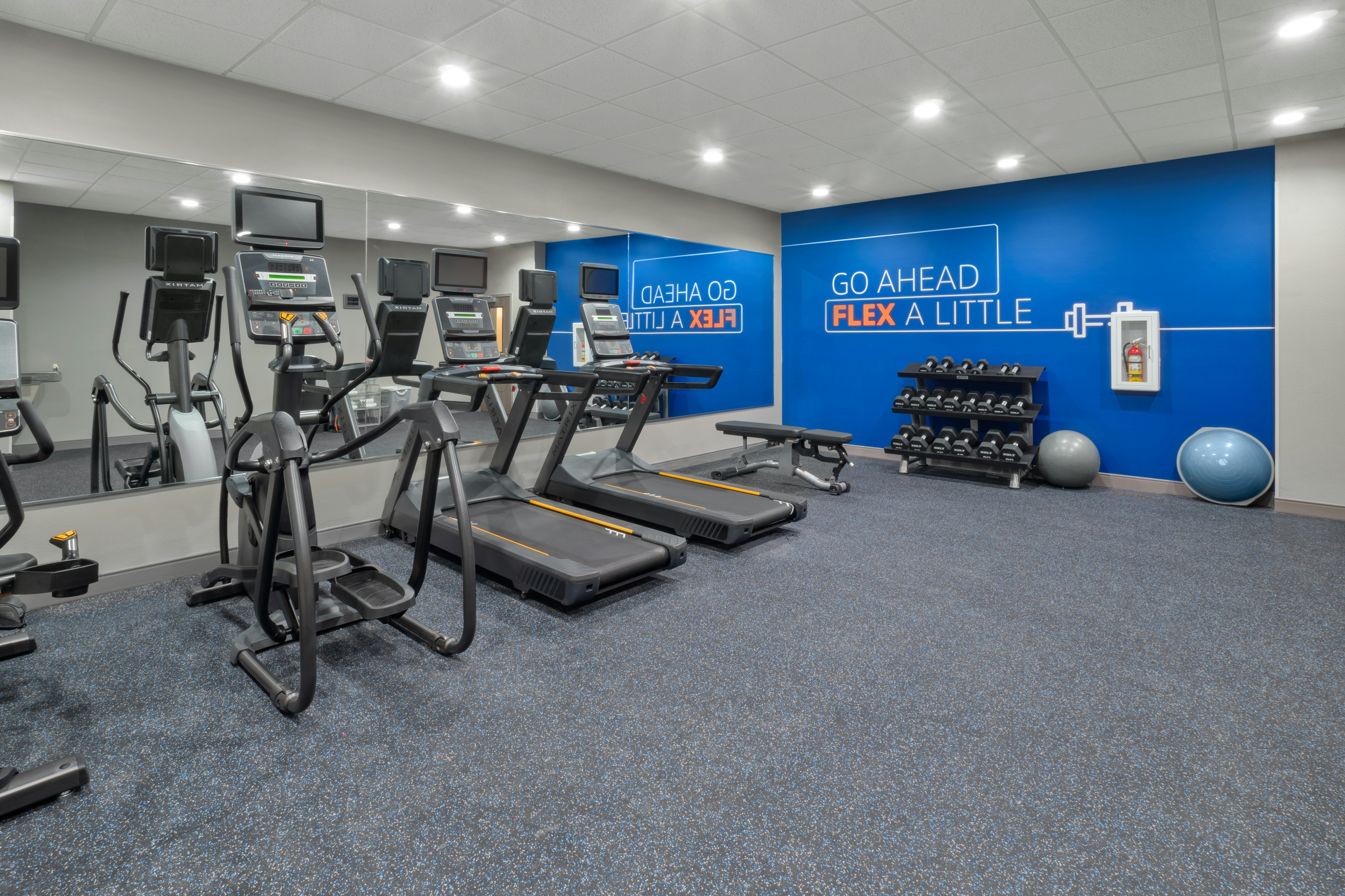Holiday Inn Express HATTIESBURG WEST – UNIV AREA 44/56