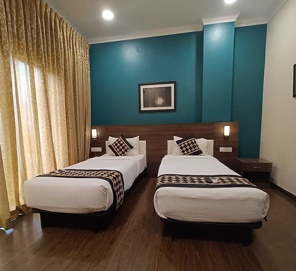 CHRIS HOTEL WHITEFIELD 11/50