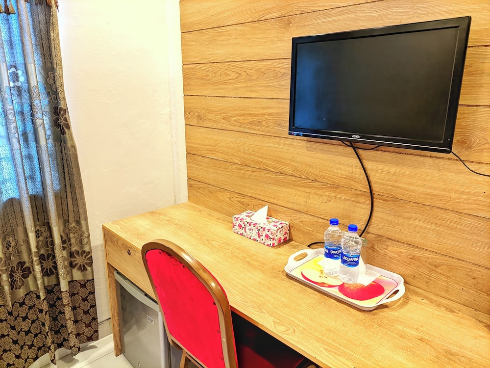 Hotel Afford Inn 57/64