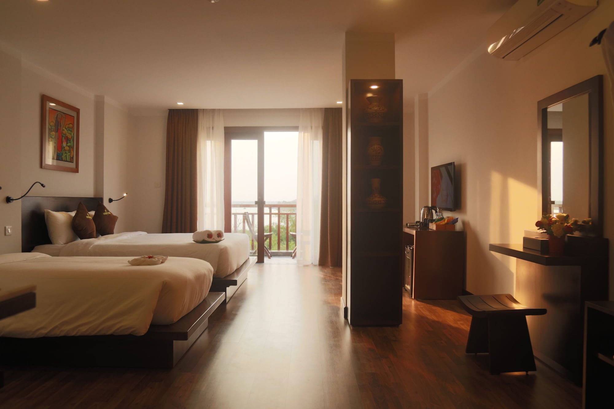 دوبلكس عائلي بسرير مزدوج بإطلالة على الفناء مع أريكة، Hoi An Odyssey Hotel 4/5