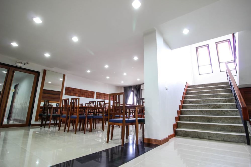 Tai-Shan Suites 43/51