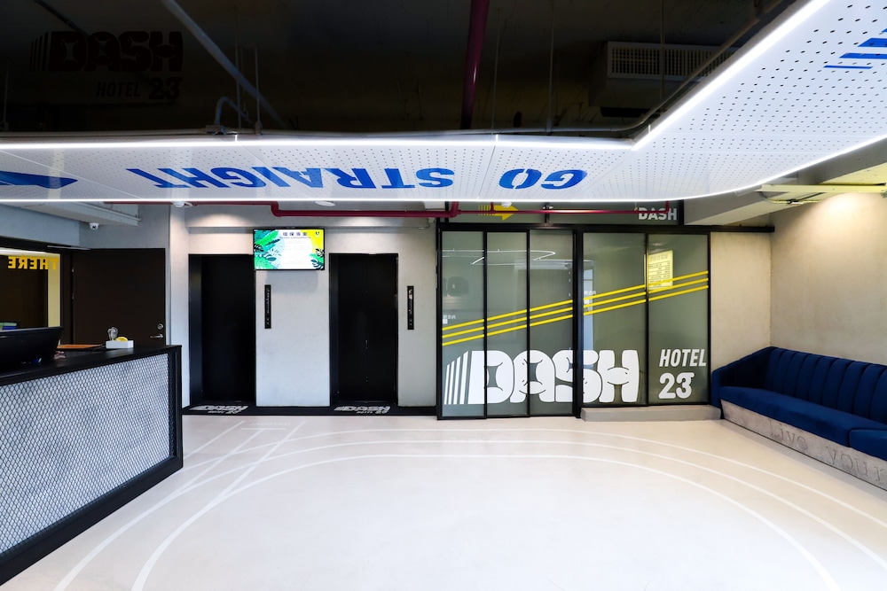 Unique Hotel - Dash 23 Hotel 1/50
