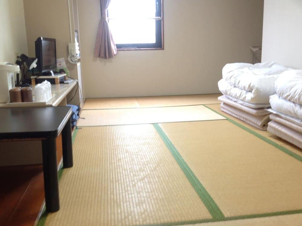 Business Hotel Sakai 8/15