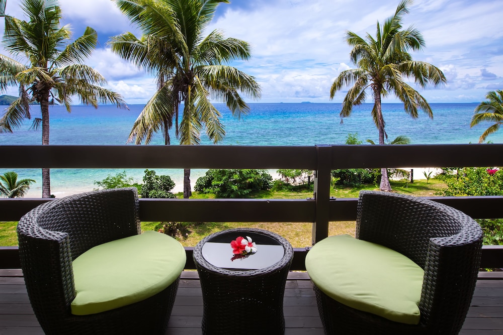 Mana Island Resort 30/78