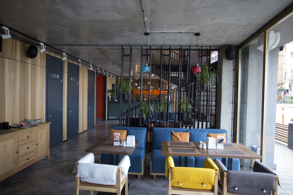 Tangerine Apart Hotel Batumi 46/62