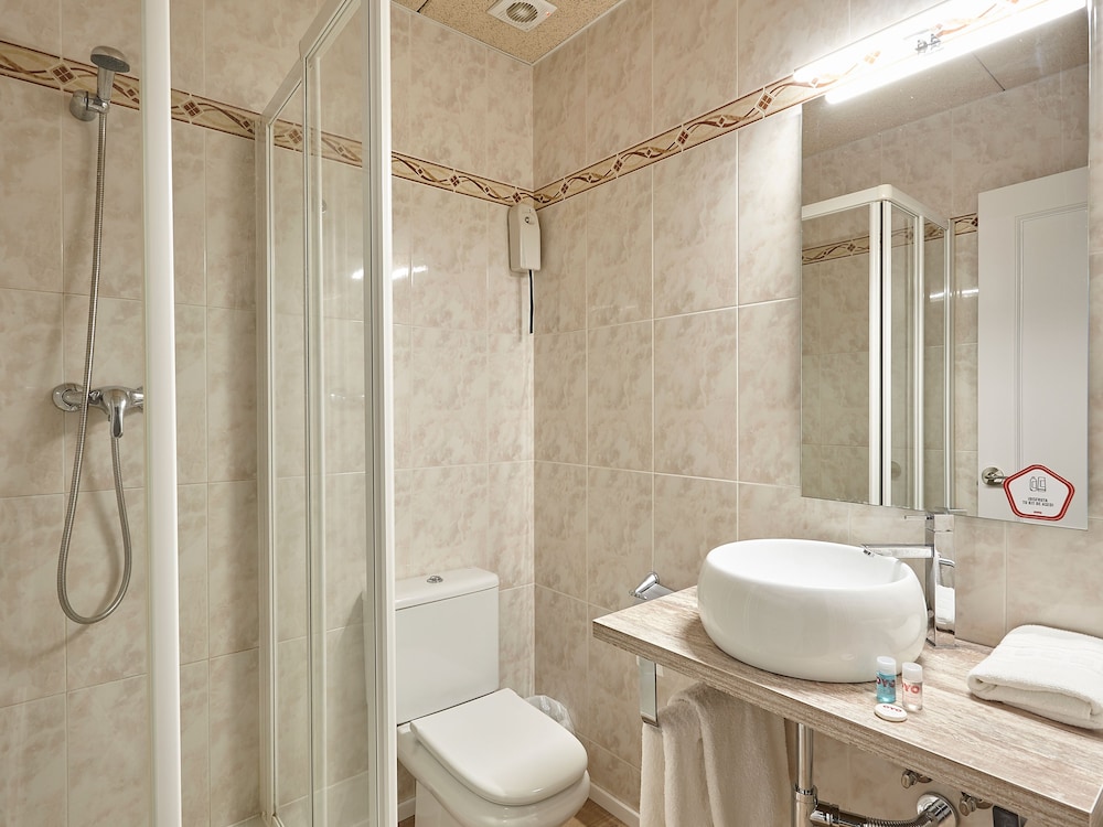 Hostal Nobadis by Vivere Stays 15/16
