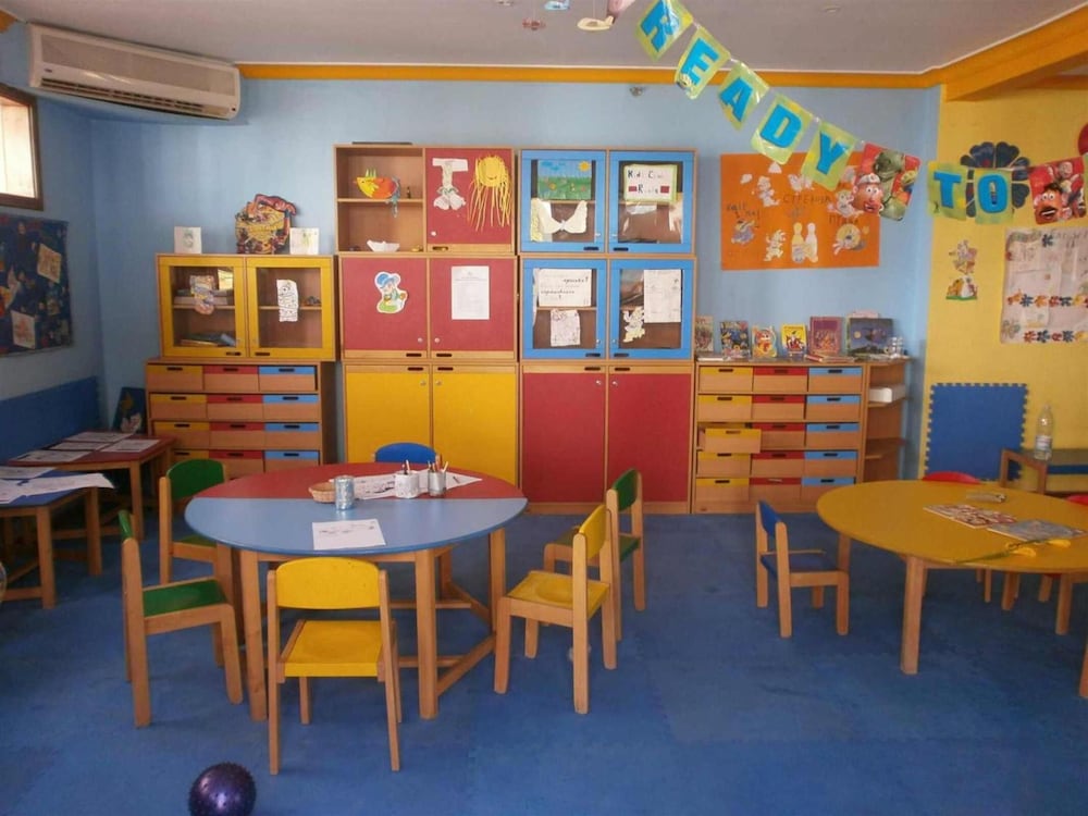 restaurant-cafeteria