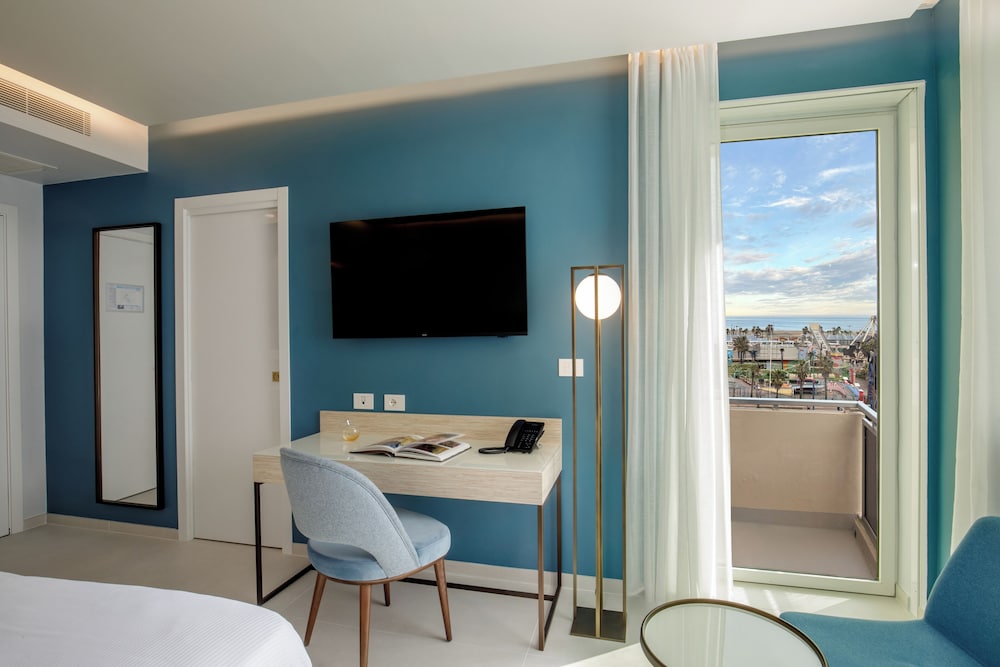 Ambasciatori Suite Hotel 99/110