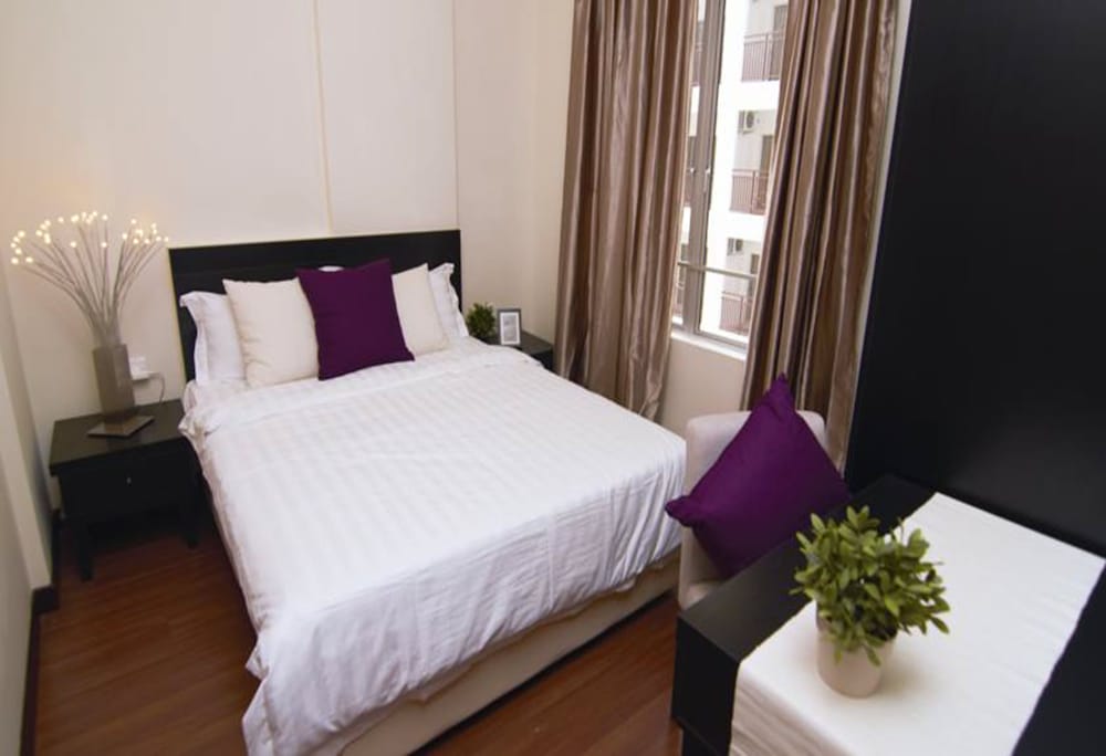 STUDIO, APARTMENT