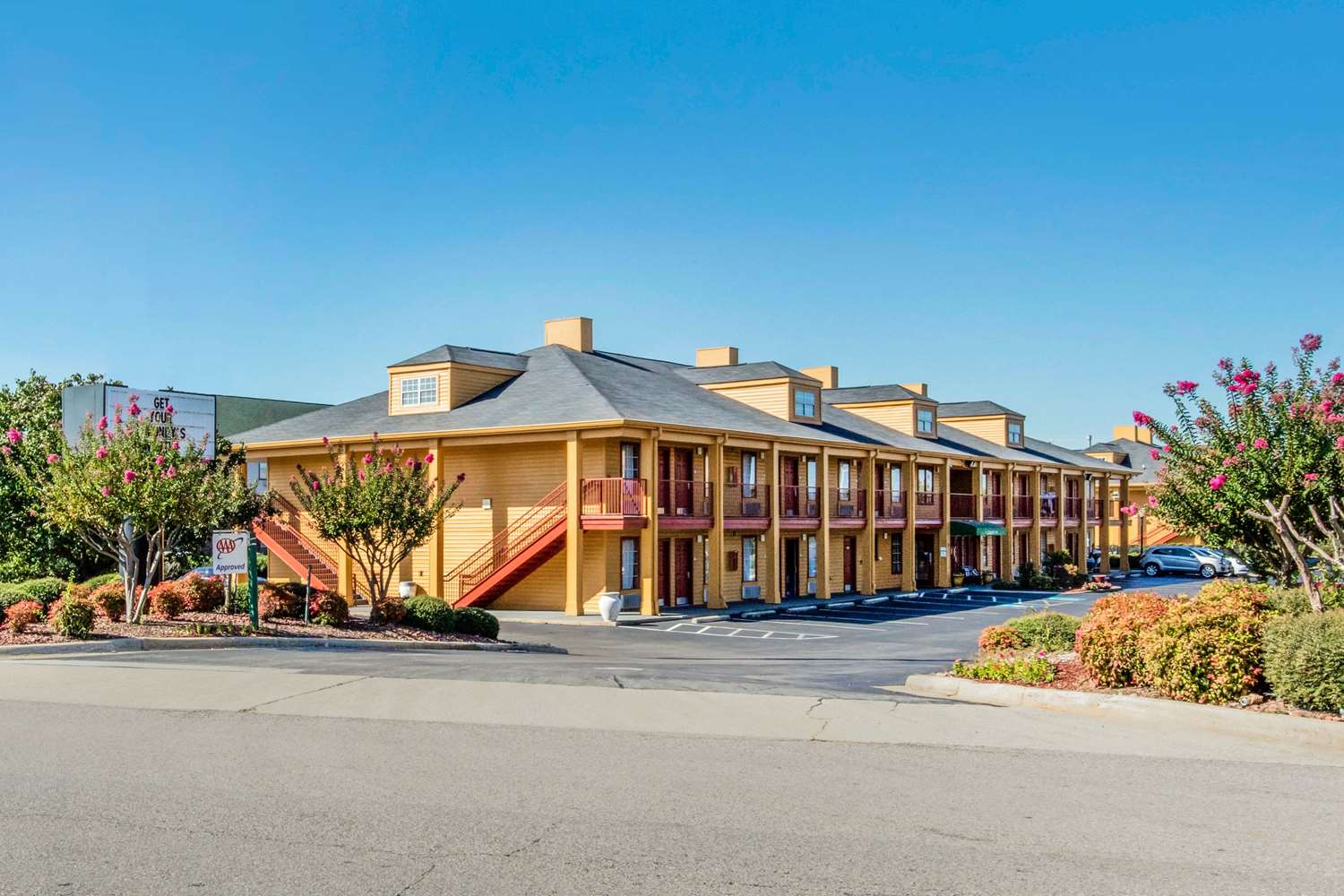 Quality Inn Bessemer I-20 exit 108 5/34
