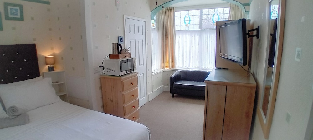 The Marina Guesthouse 9/45