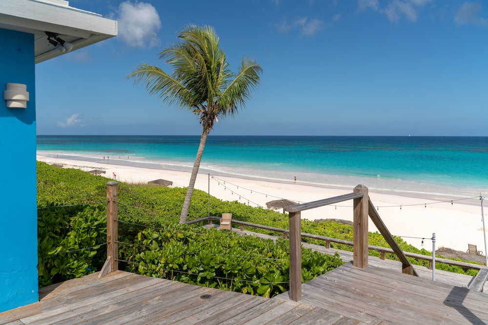 Pink Sands Resort 48/50