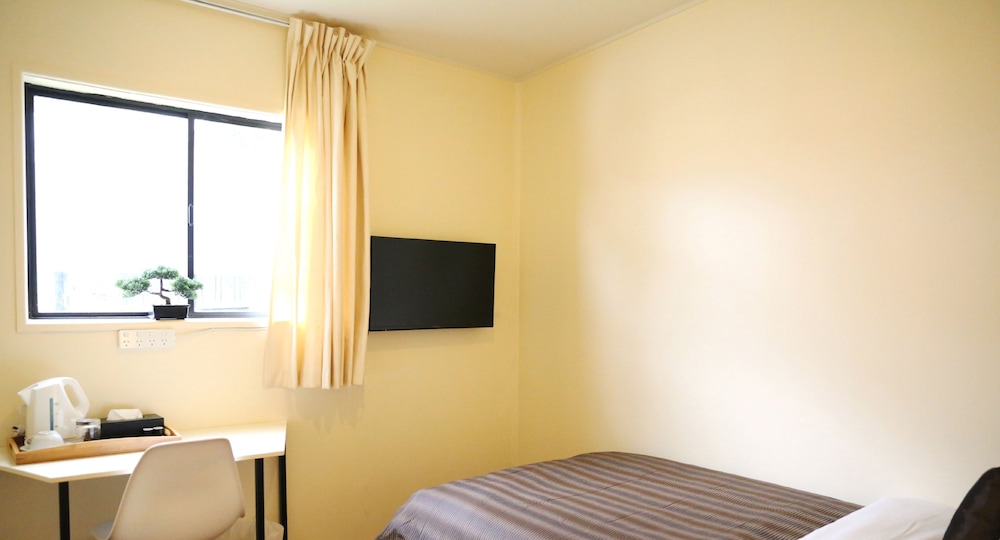 The Devereux Boutique Hotel 60/69