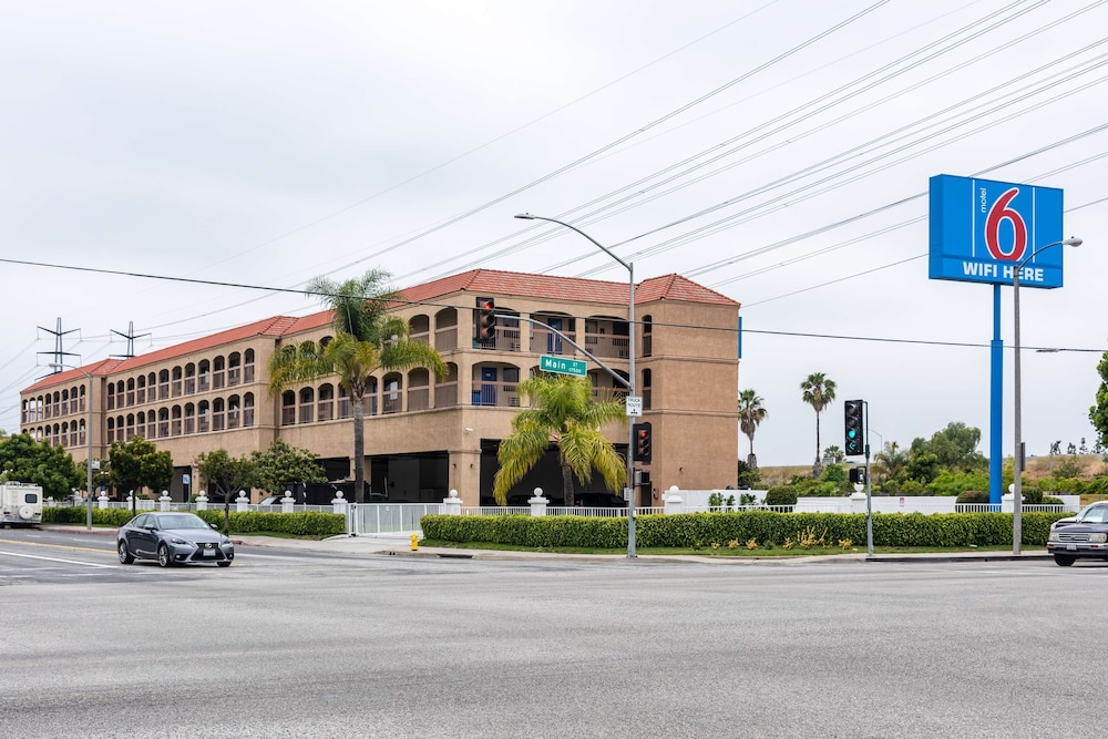 Motel6 Gardena, CA - South in CARSON - CA