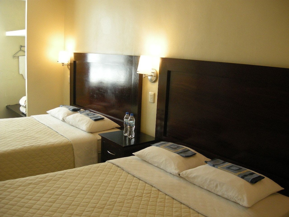Hotel Arribo 20/27