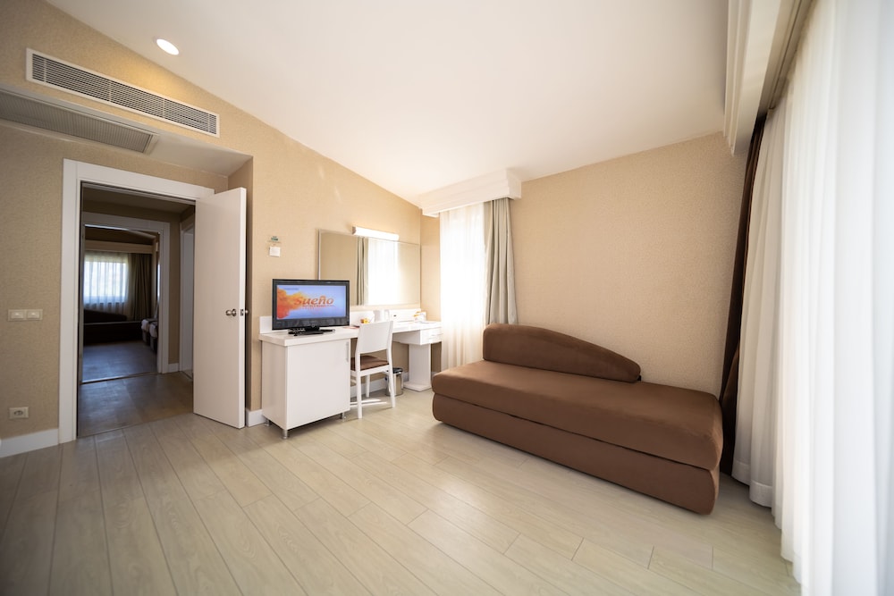 Sueno Beach Side 29/50