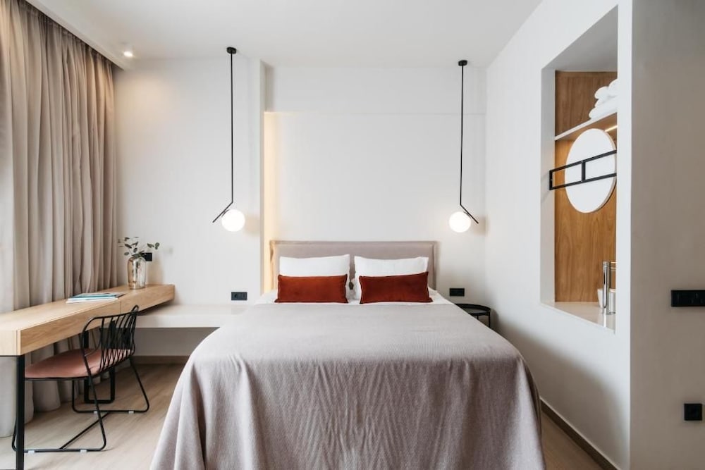 The City Hotel and Suites - Adults Only 20/61
