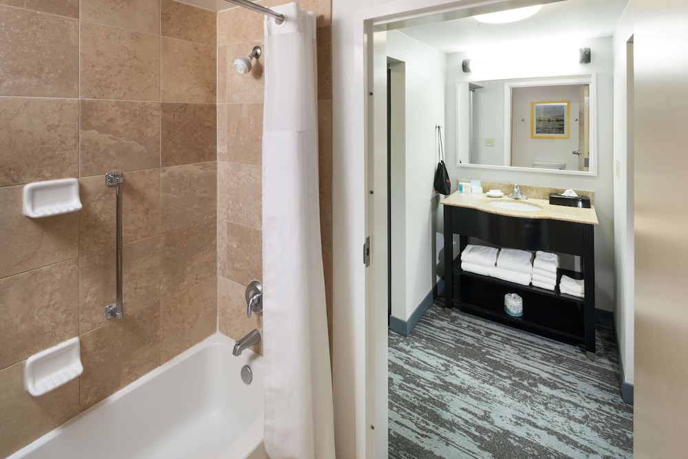 Hampton Inn And Suites Jackson 18/50