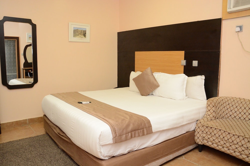 Warri Wetland Hotel 10/39