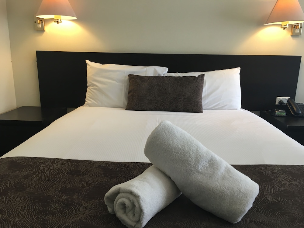 ABCOT INN 29/58