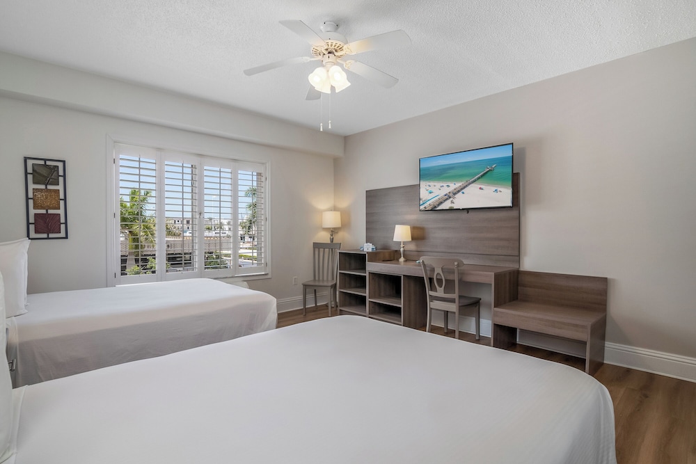 Naples Park Central Hotel 16/50