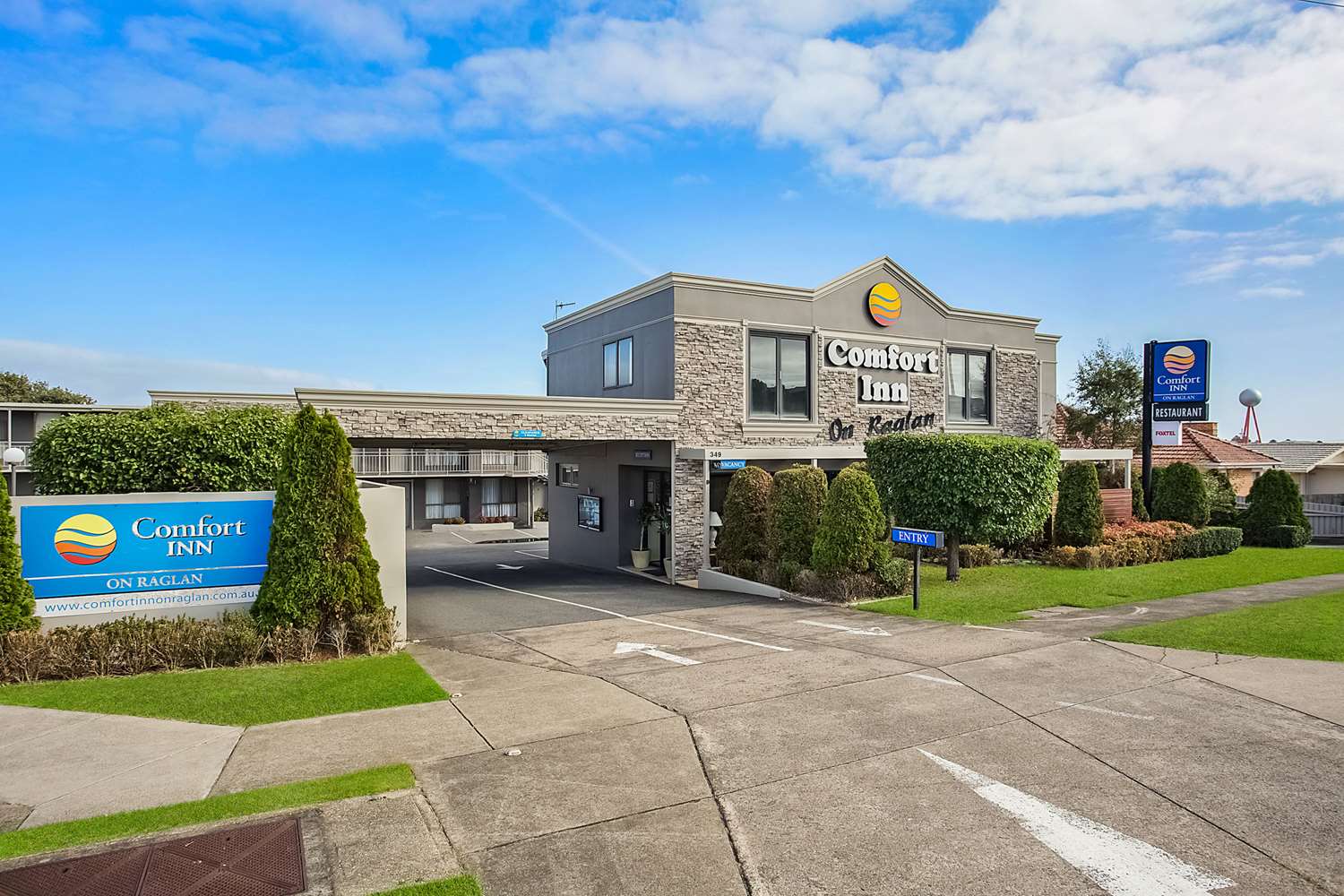 Comfort Inn On Raglan 35/39