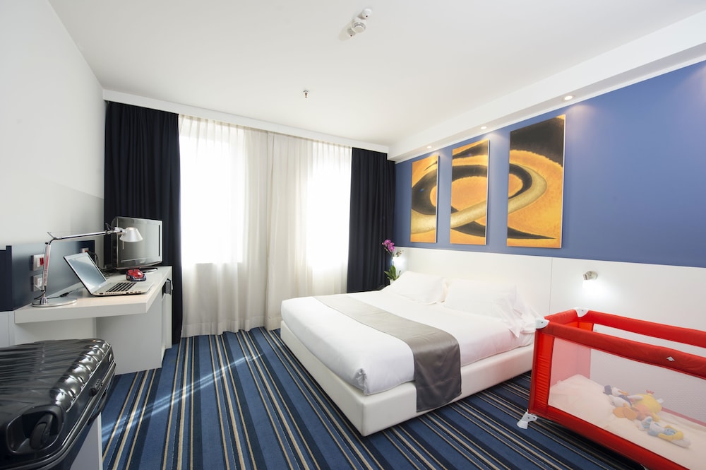 Neo Hotel 22/75