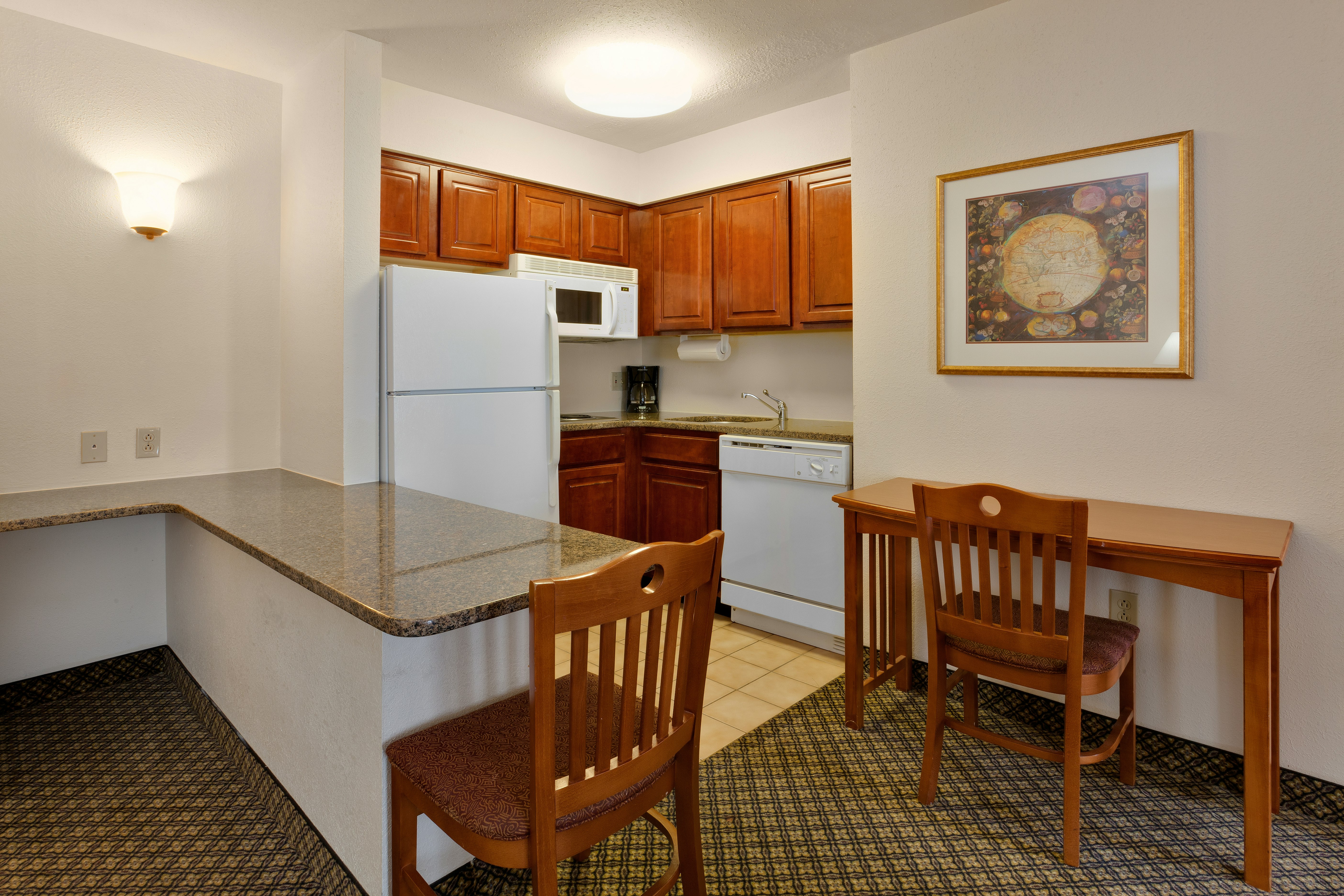 Staybridge Allentown Bethlehem Airport Suites 46/69