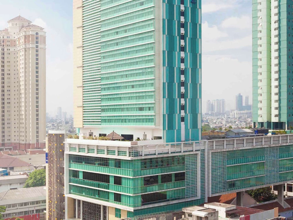 Novotel Jakarta Gajah Mada 4/49