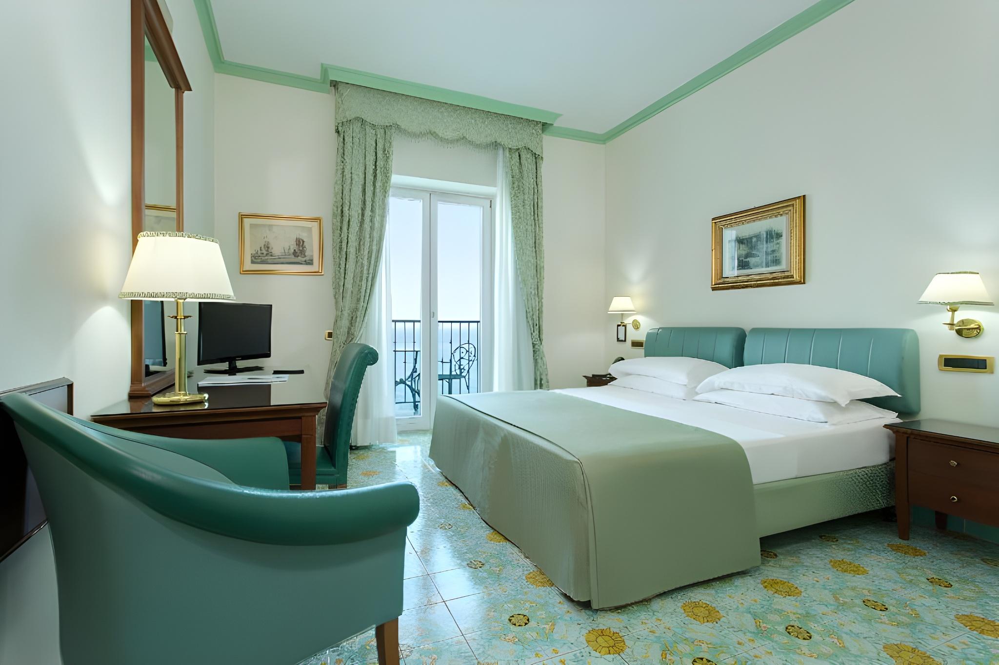 Standard, 2 Double Beds, Gulf View