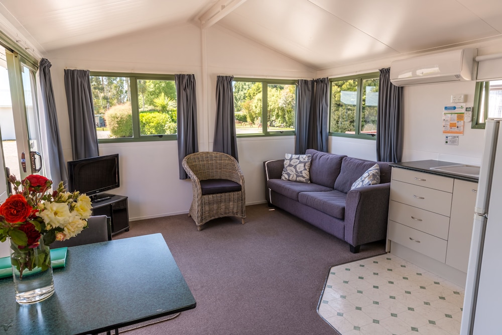 North South Holiday Park 48/72
