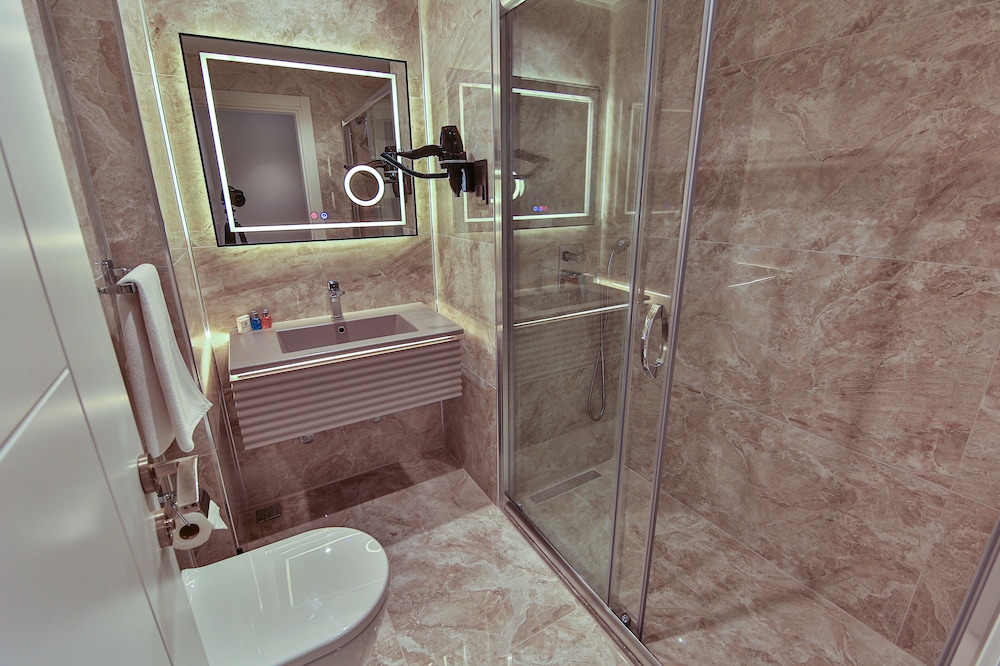 Seymen Hotel 29/31