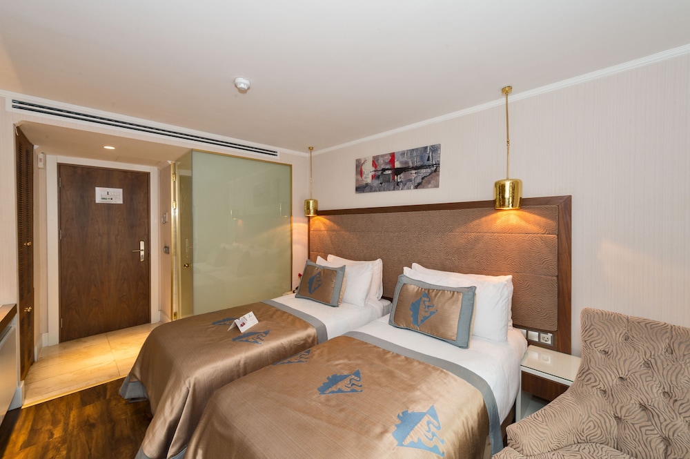 Standard, Double Bed
