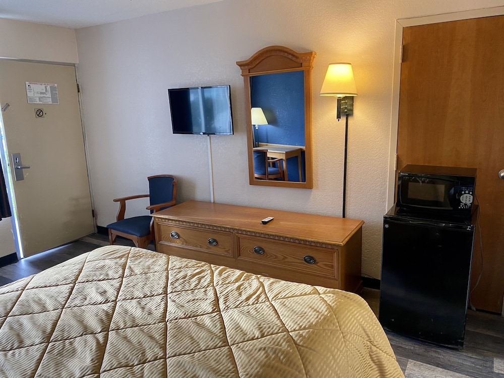 Motel6 Marianna, FL 28/60